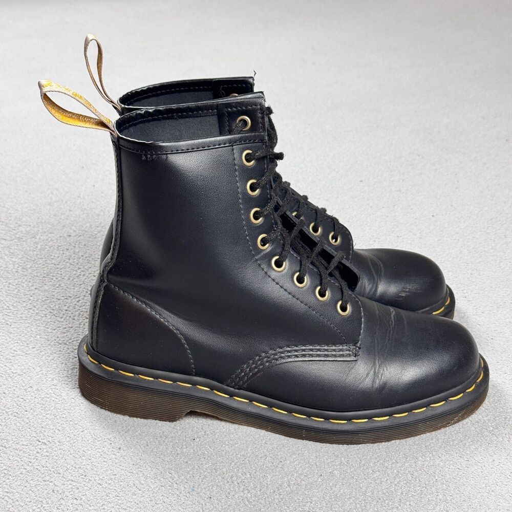 Dr Martens 1460 Black Lace Up Boots Womens 9 Mens 8 EU 41 Brass Eyelets UK 7